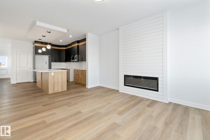 Property Photo:  33 Ficus Way  AB T8L 0Z6 