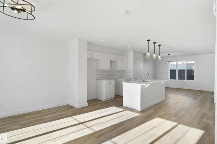 Property Photo:  168 Savoy Crescent  AB T8H 2Y3 