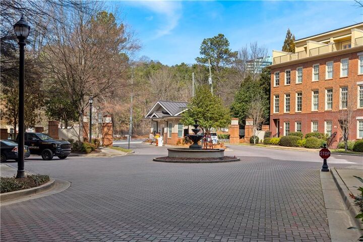 Property Photo:  200 River Vista Drive 516  GA 30339 