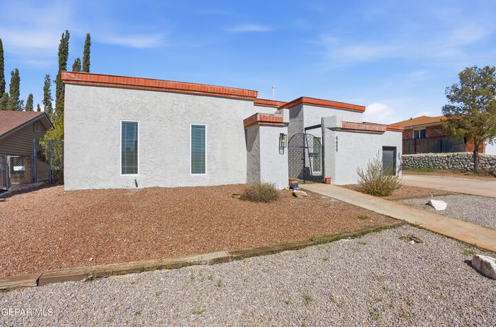 Property Photo:  6609 Mesa Grande Avenue  TX 79912 