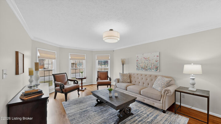 Property Photo:  7505 Plain Field Ct  KY 40220 