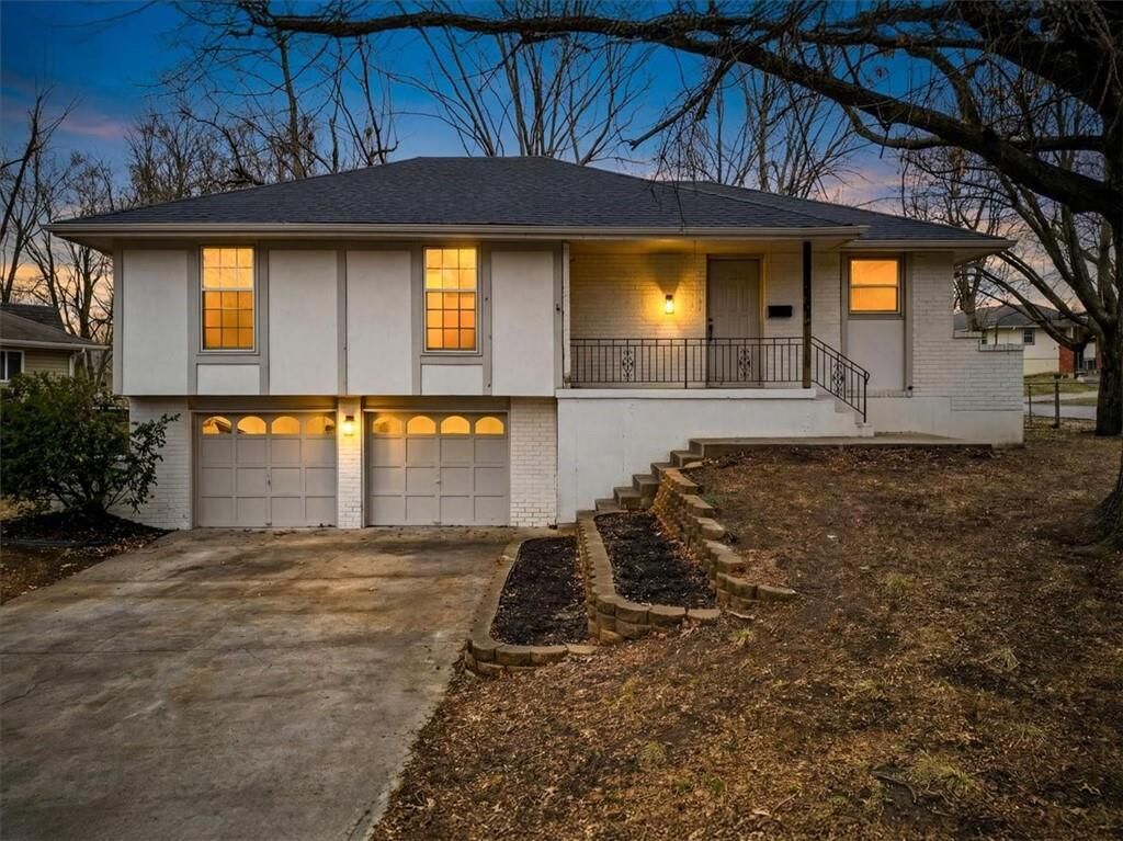 Property Photo:  13300 Palmer Avenue  MO 64030 