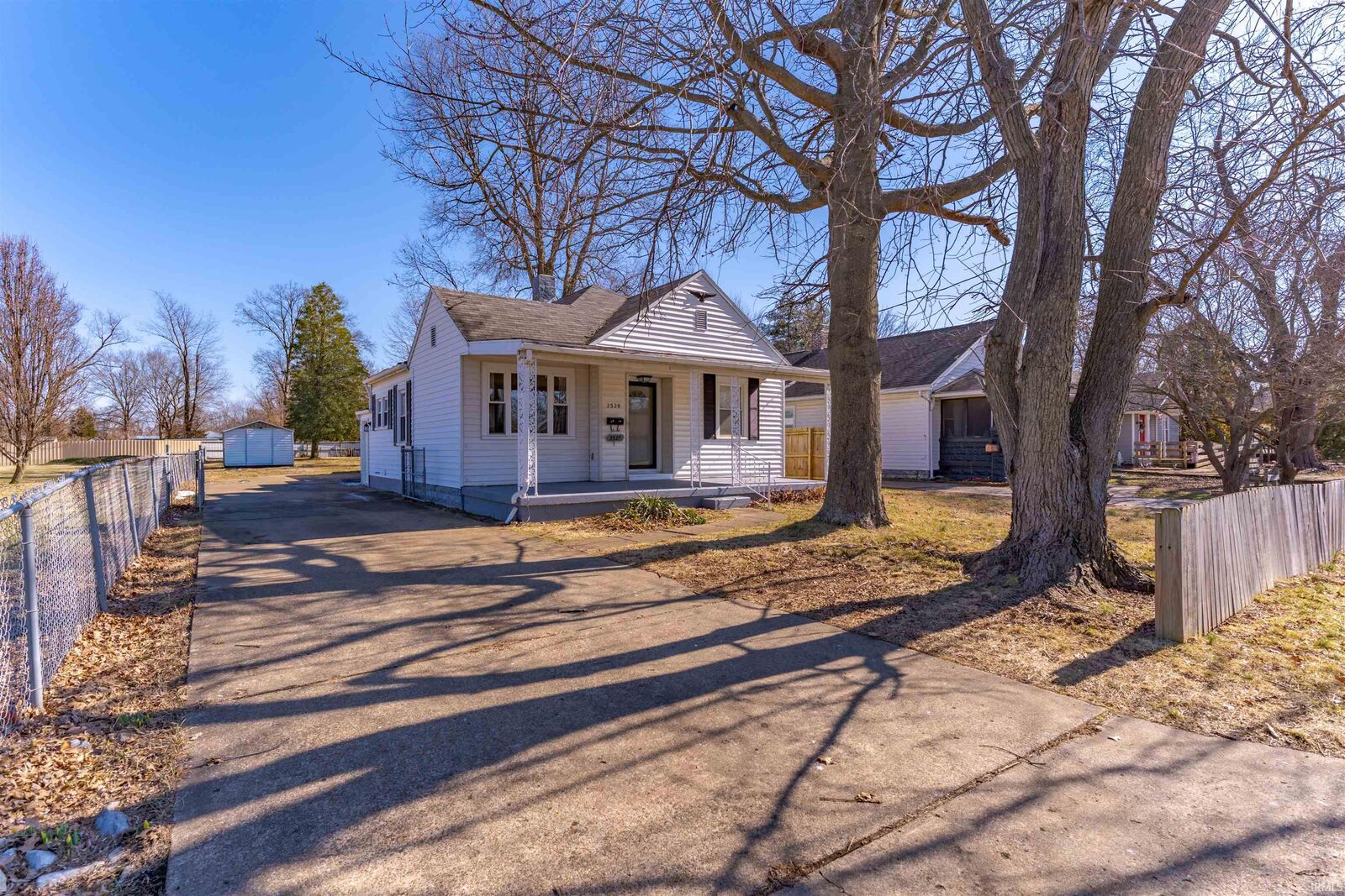 Property Photo: 2520 S Weinbach Avenue IN 47714-4857