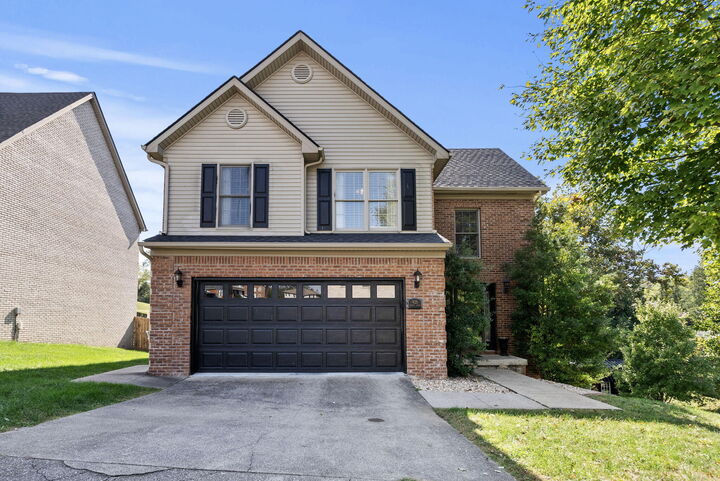 Property Photo: 925 Medley Drive KY 40475