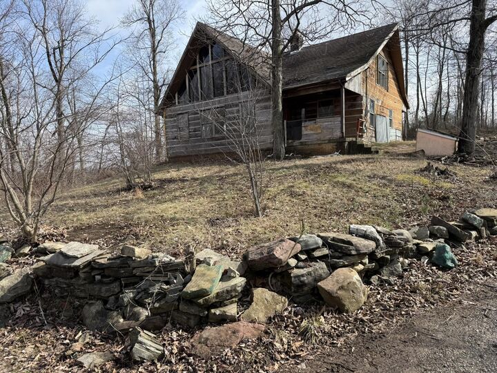 Property Photo:  1605 Tennessee Ridge Road  KY 40464 