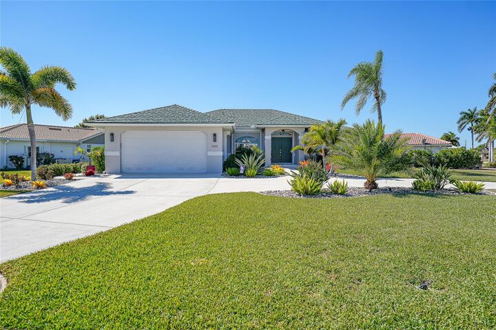 Property Photo:  1001 Mineo Drive  FL 33950 