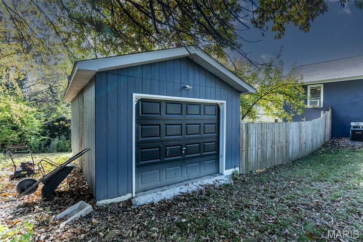 Property Photo:  3201 Charlotte Court  IL 62002 