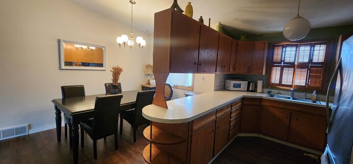 Property Photo: 2525 Skyline Dr NW ND 58703