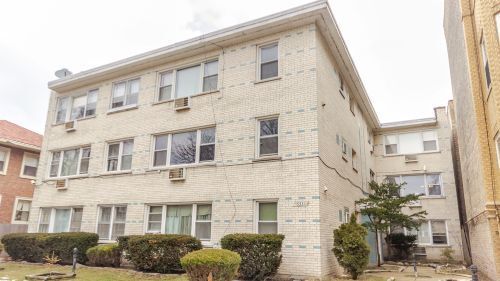 Property Photo: 6331 N Fairfield Avenue 102 IL 60659