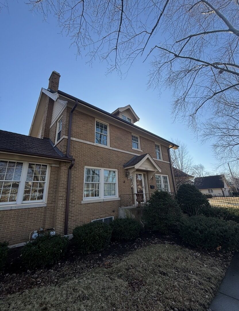 Property Photo: 310 N Prairie Avenue IL 60435