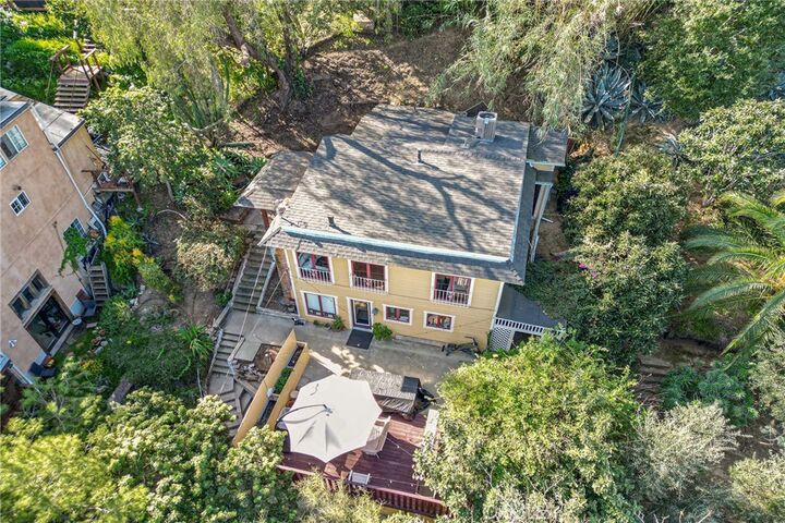 Property Photo:  1726 Bridgeport  CA 90065 