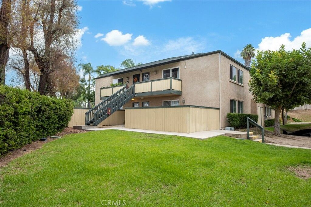 Property Photo: 868 Alvarado Street 47 CA 92028