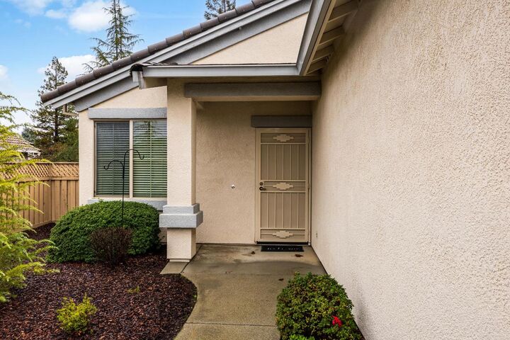 Property Photo: 613 Geary Lane CA 95648