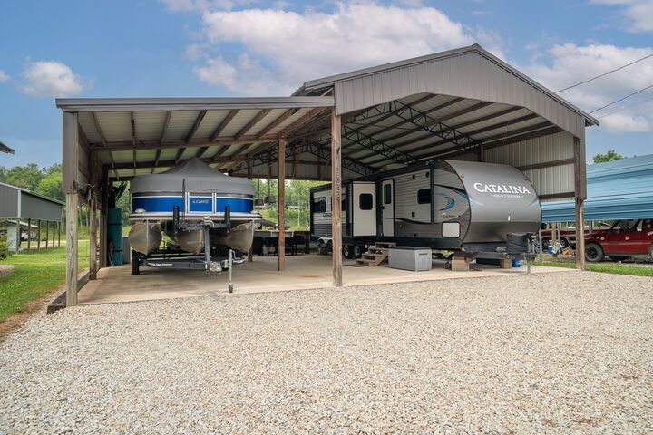 Property Photo:  1038 Wc Pickett  TN 38425 