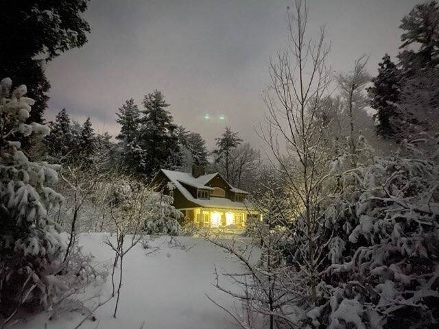 Property Photo:  6 Reserve Place  NH 03301 