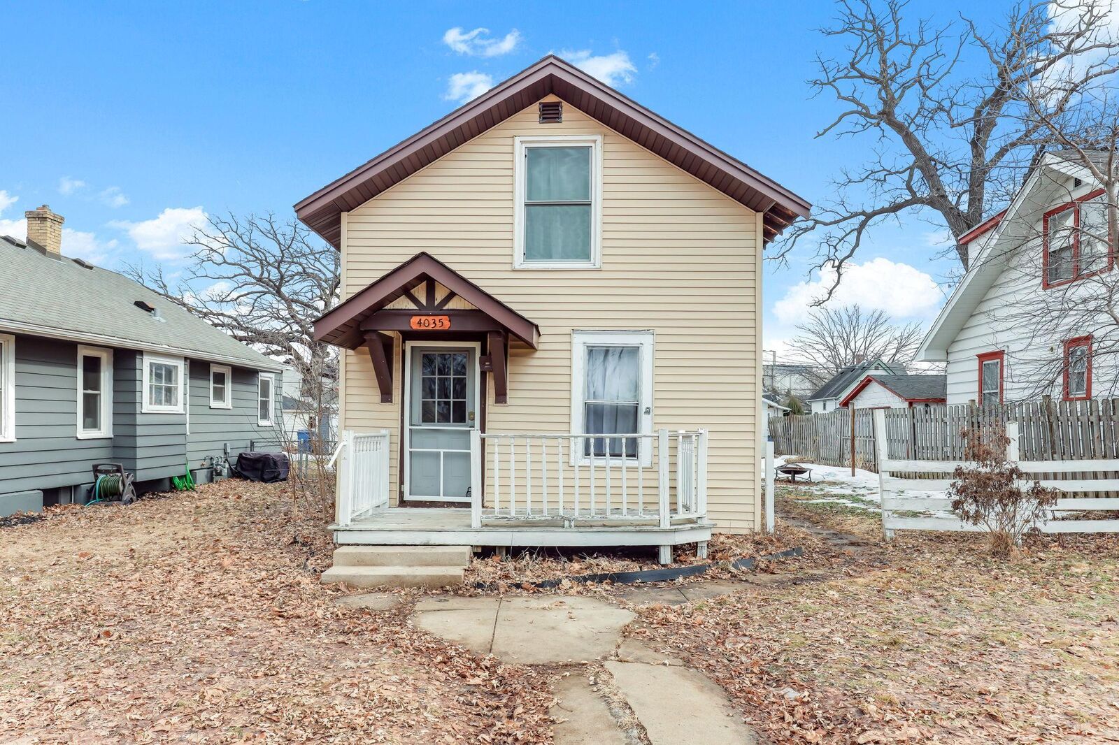 Property Photo:  4035 Nokomis Avenue  MN 55406 