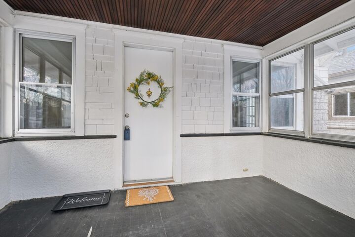 Property Photo: 1981 Berkeley Avenue MN 55105