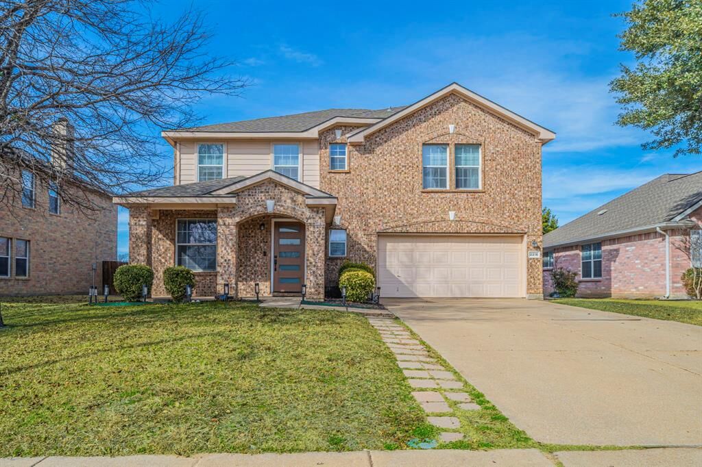 Property Photo: 2216 La Salle Trail TX 75052
