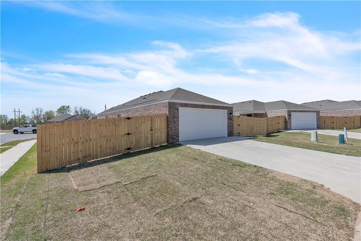 Property Photo:  3229 Wolf Creek Street  AR 72764 