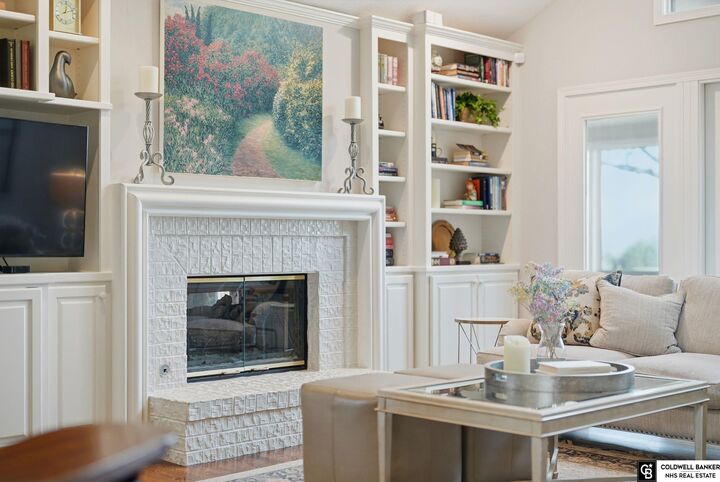 Property Photo: 9239 Pioneer Court NE 68520