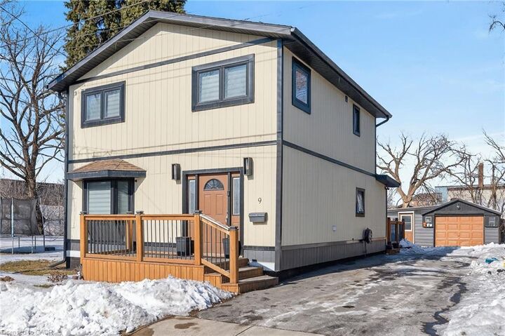 Property Photo: 9 Bayside Avenue ON L8H 7B3