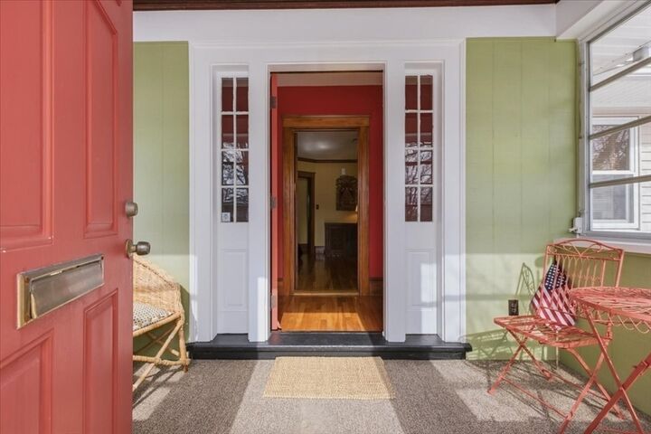 Property Photo:  7 West Street  MA 02494 