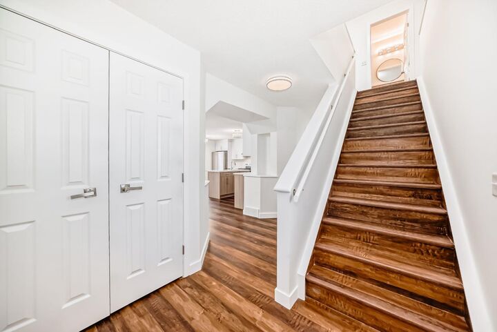 Property Photo: 87 Bridlepost Green SW AB T2Y 4A1