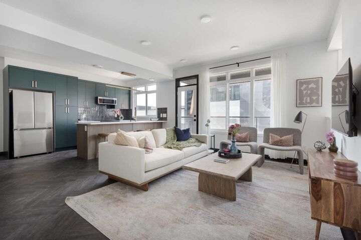 Property Photo: 4270 Norford Avenue NW 508 AB T3B 6A8