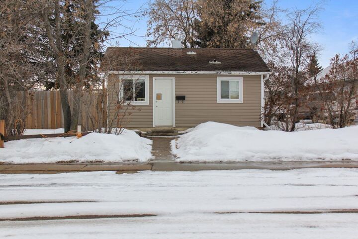 5510 49A Street — photo 1
