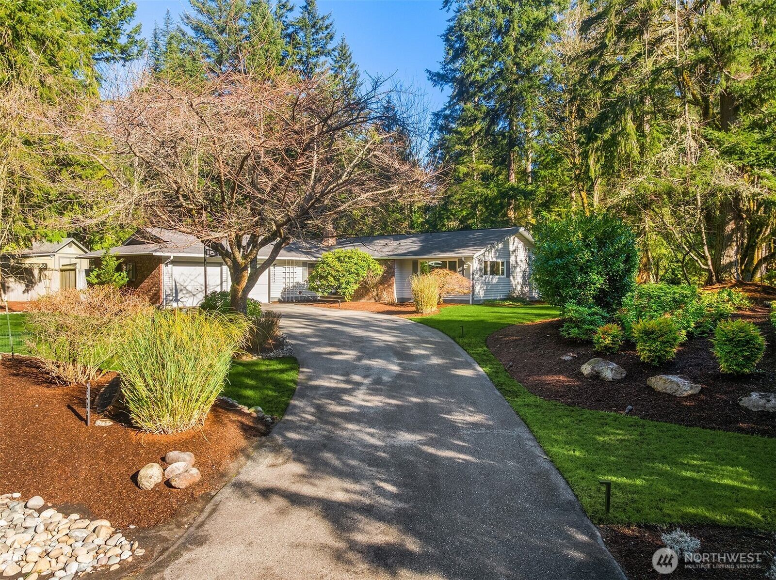 Property Photo:  2822  253rd Place SE  WA 98075 