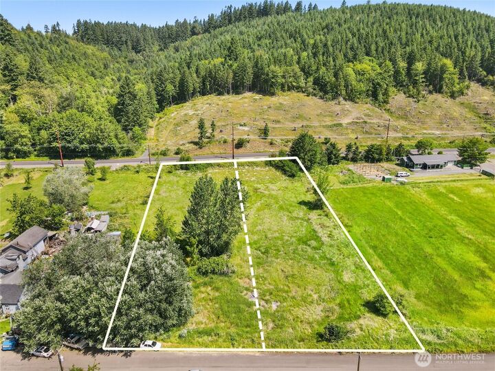 Property Photo:  817  State Street  WA 98531 