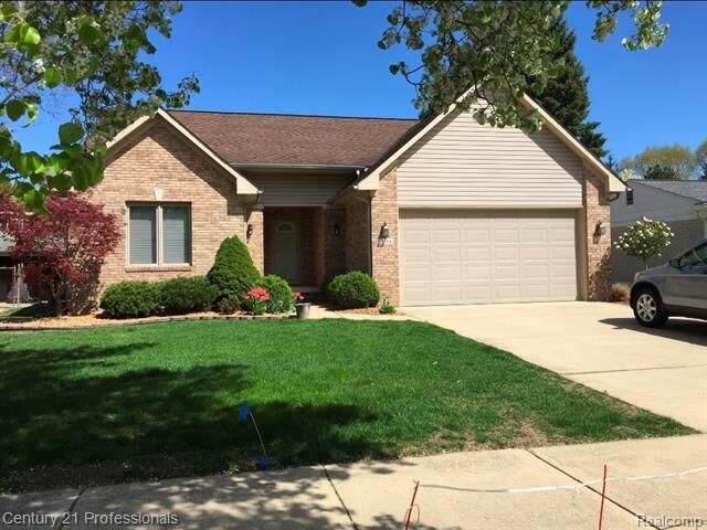 Property Photo:  14144 Fairway Street  MI 48154 