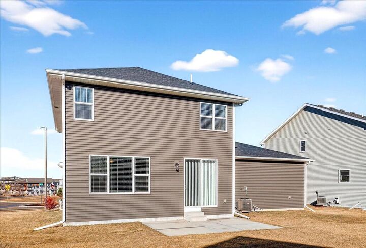 Property Photo:  533 Redan Drive  WI 53593 