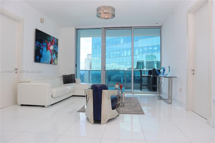 Property Photo:  200 Biscayne Boulevard Way 4911  FL 33131 