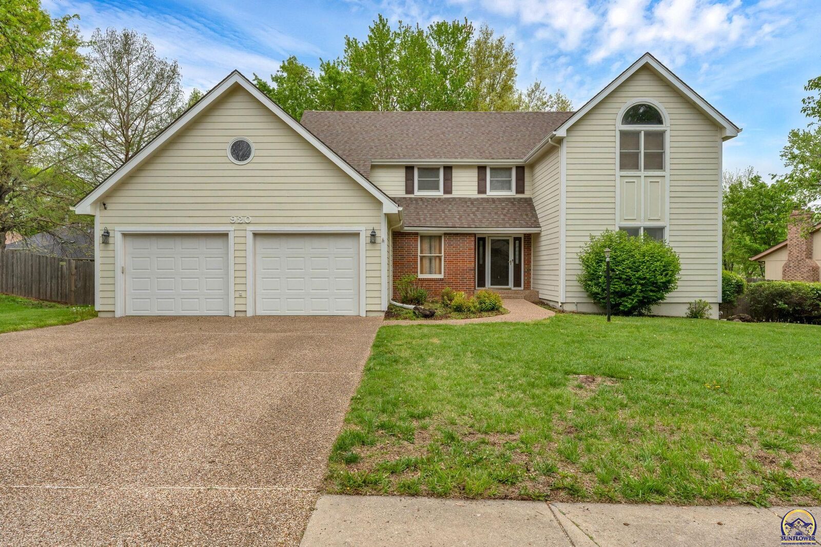 Property Photo: 920 SE 43rd St KS 66609