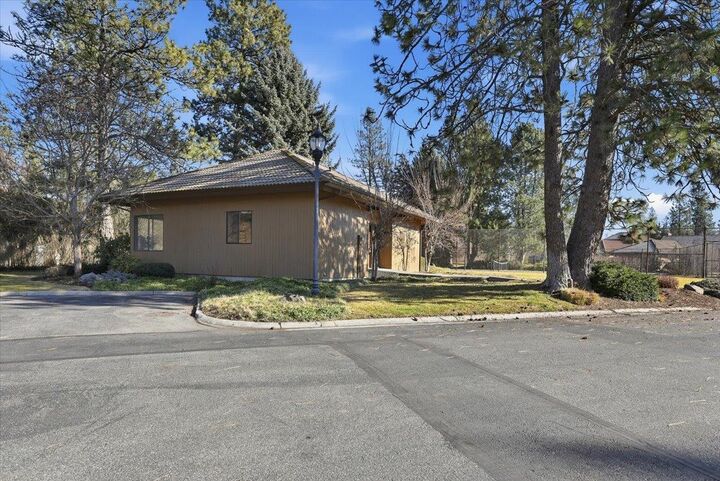 Property Photo:  5438 S Quail Ridge Cir  WA 99223 