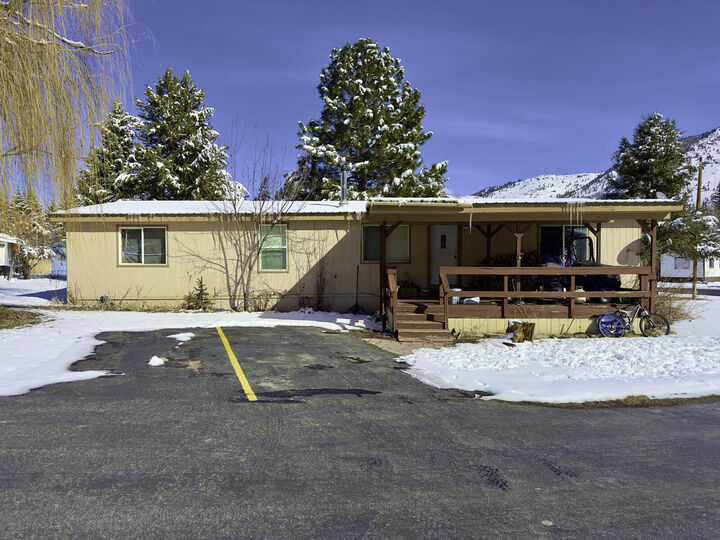 Property Photo: 51 Peregrine Dr ID 83340