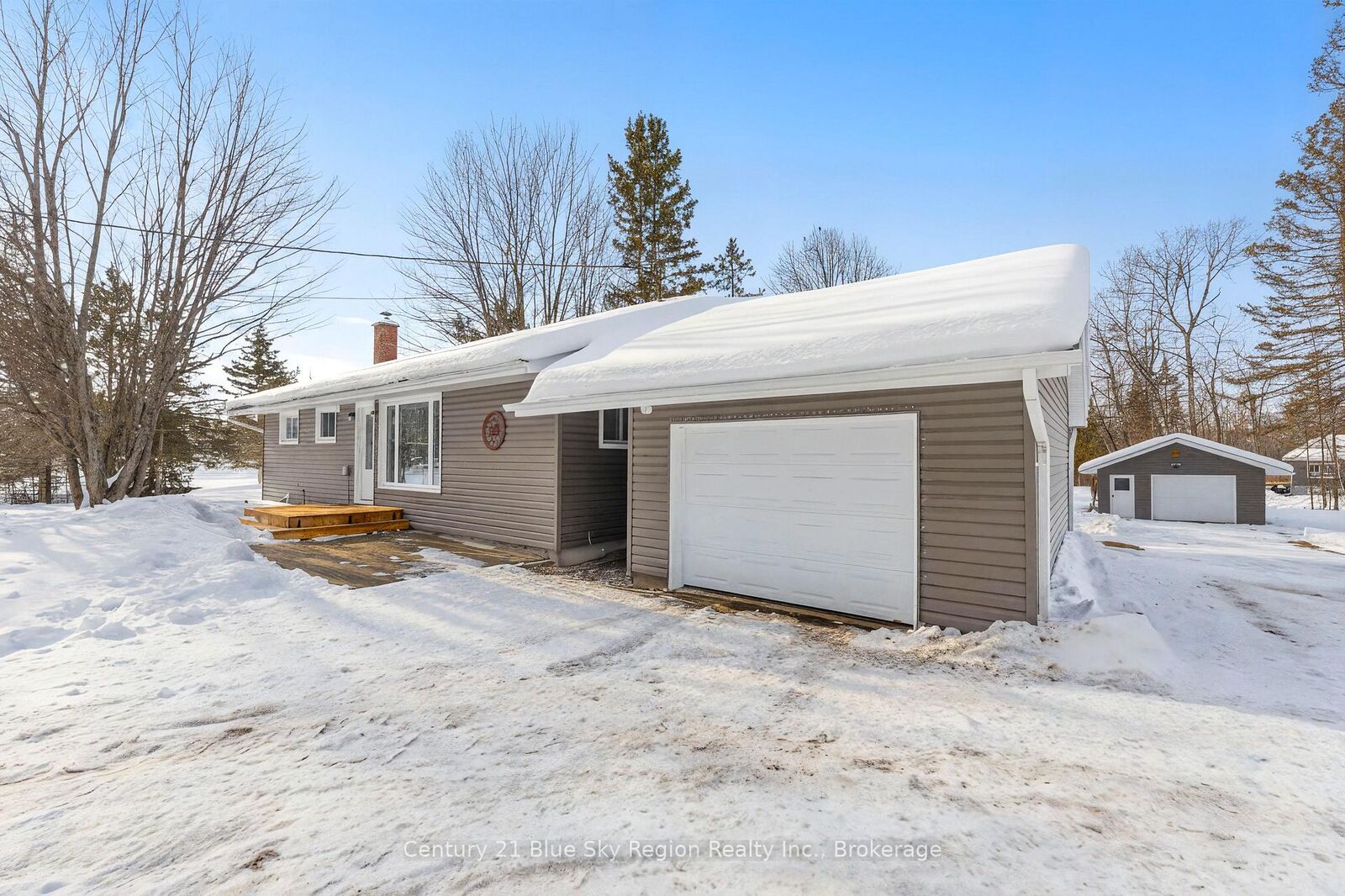 Property Photo:  1357 Corbeil Road  ON P0H 1K0 