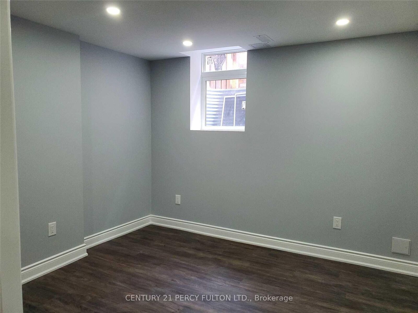 Property Photo:  89 Woodcock Avenue Bsmt  ON L1T 4L7 