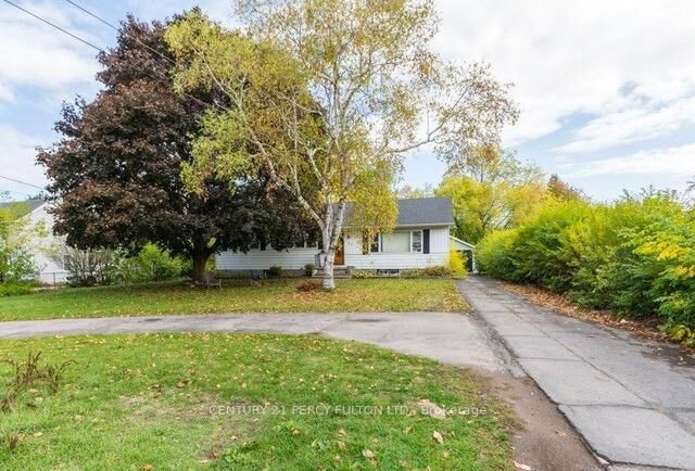 Property Photo: 71 Prince Of Wales Drive Main ON K8P 2T6