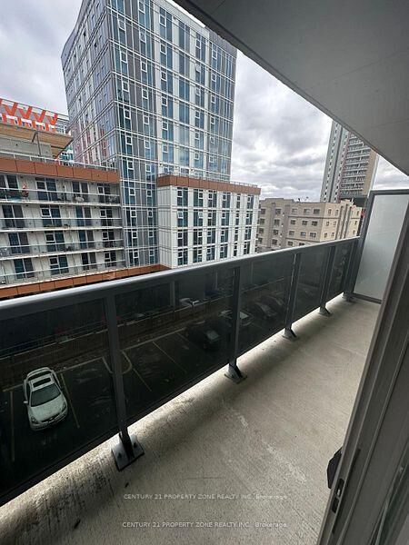 Property Photo: 258A Sunview Street 162 ON N2L 0H6