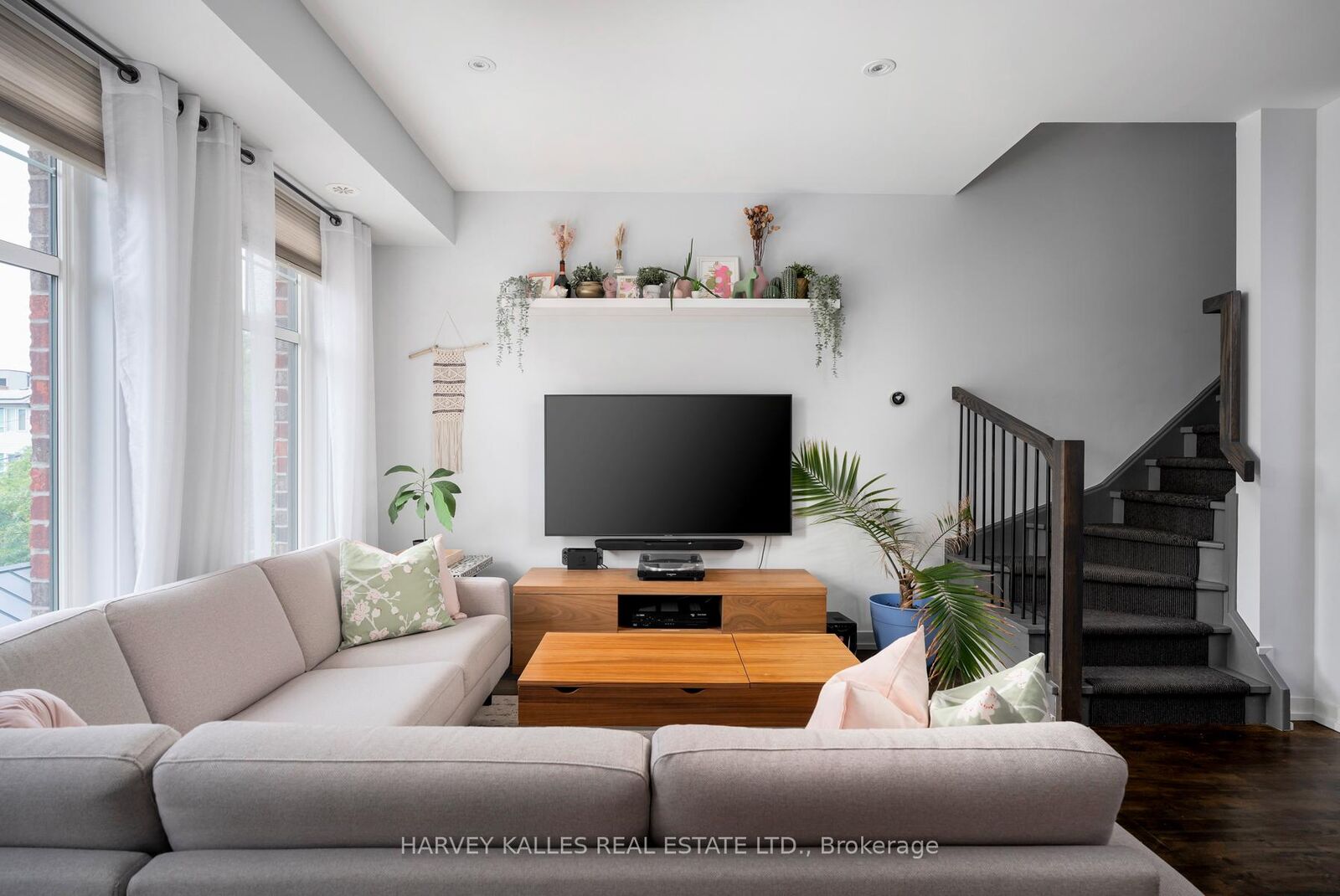 Property Photo: 140 Broadview Avenue 45 ON M4M 0A8