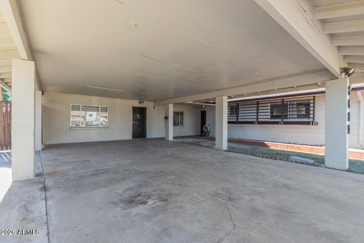 Property Photo: 3437 W Belmont Avenue AZ 85051