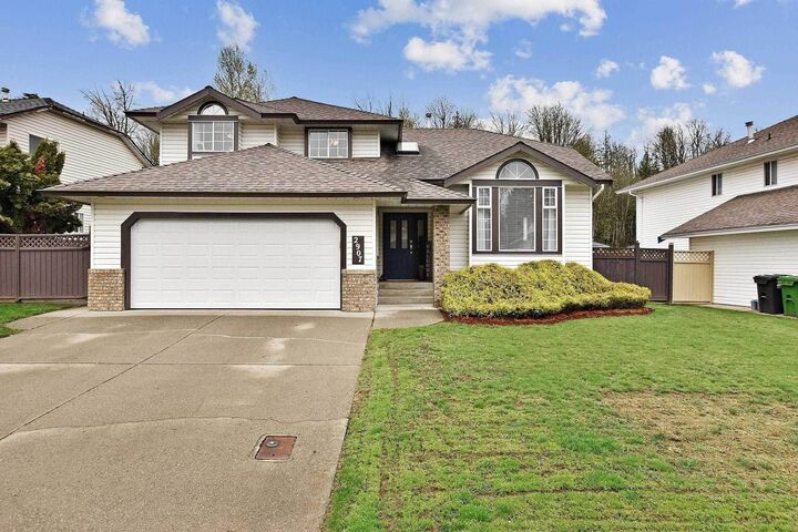 2907 Crossley Drive — photo 1