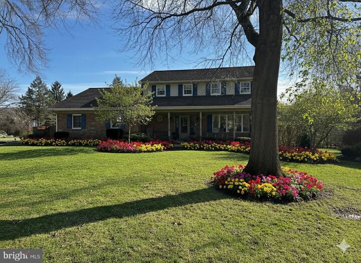 Property Photo:  406 Wetherburn Drive  PA 17601 