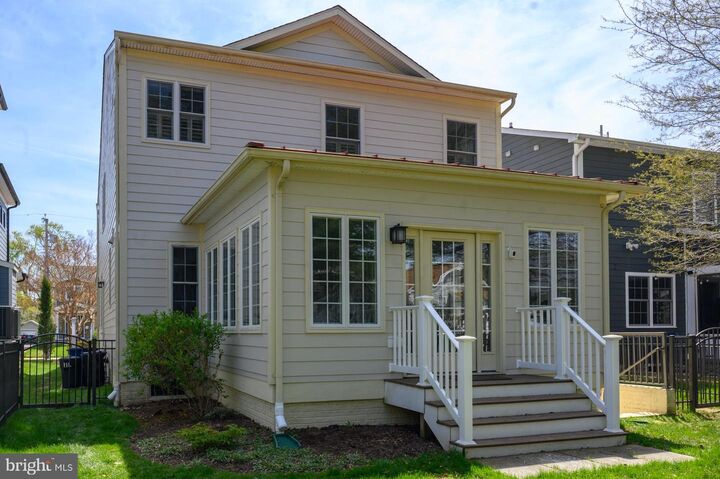 Property Photo:  116 Academy Street  MD 21401 