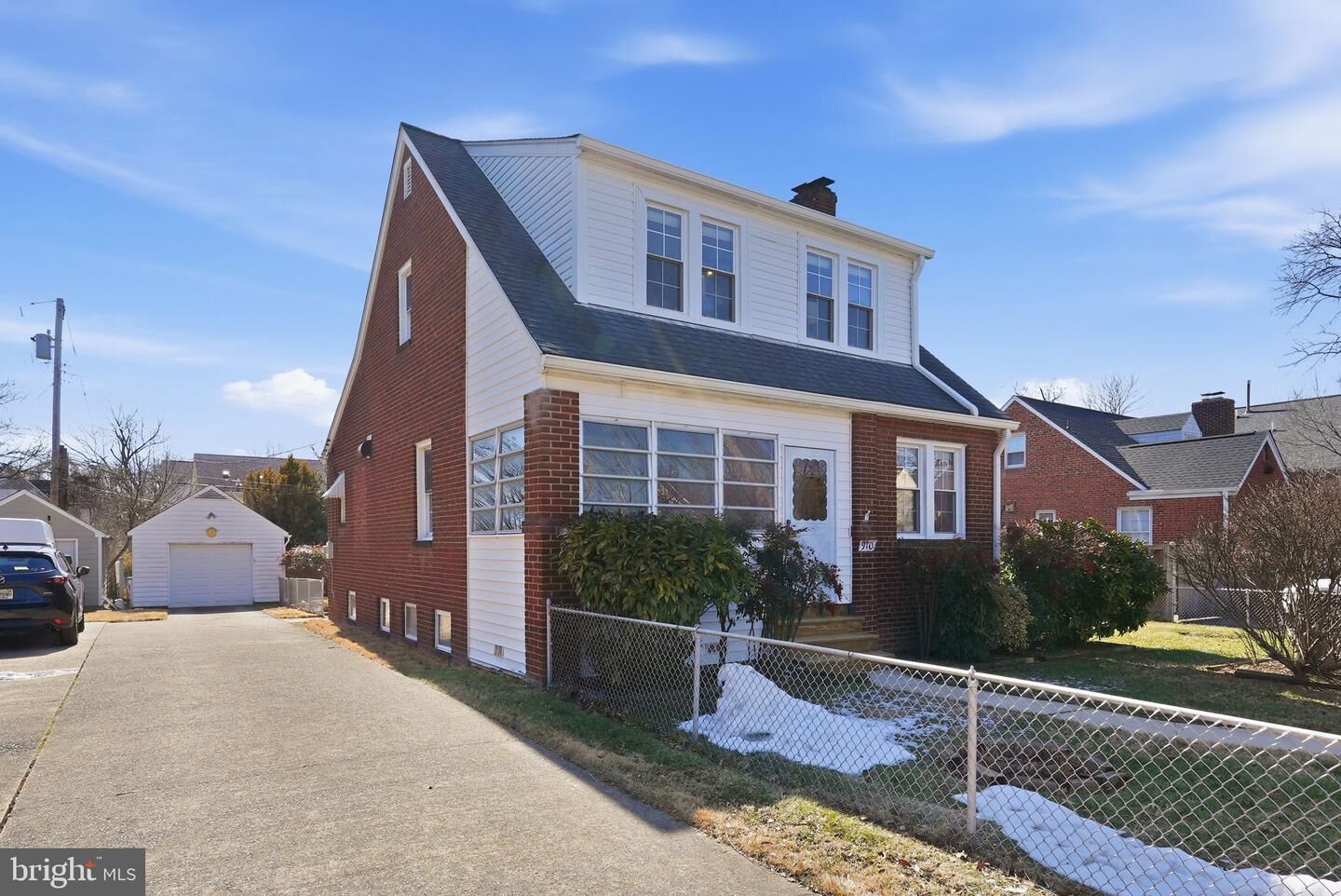 Property Photo:  910 20th Street S  VA 22202 