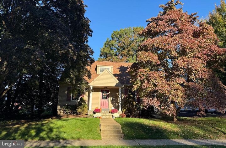 Property Photo:  251 Maple Avenue  PA 17033 