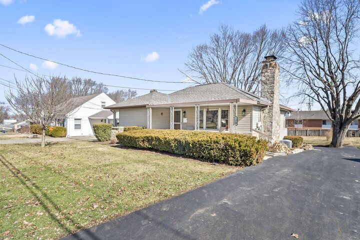 Property Photo:  270 N Oregon Street  OH 43031 