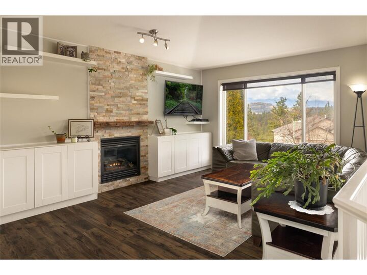 Photo de la propriété:  3013 Brindisi Place  BC V1V 2N5 